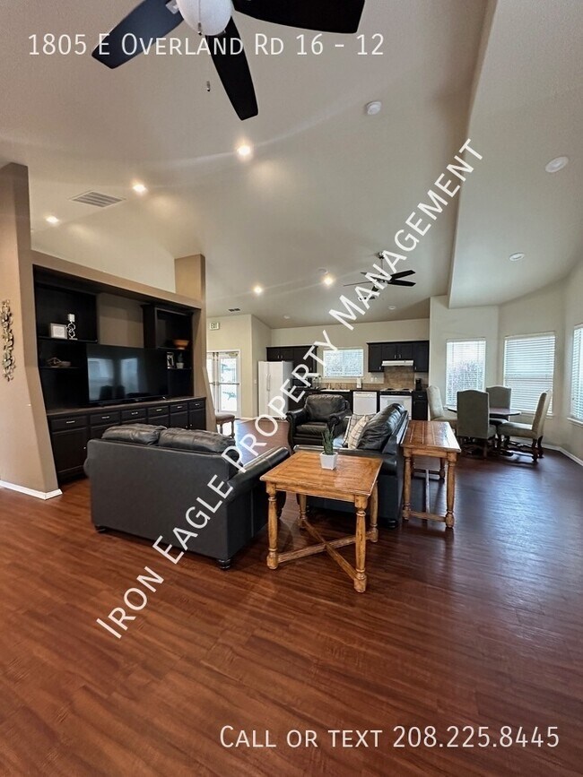Building Photo - 1805 E Overland Rd
