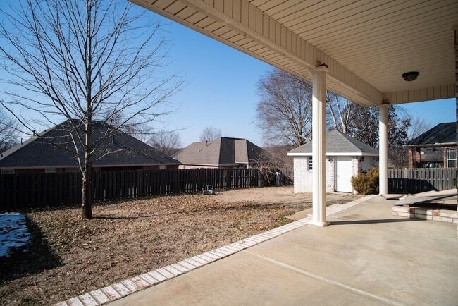 Building Photo - 599 Rocky Crossing