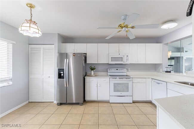 Building Photo - 420 Belina Dr