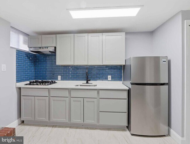 Building Photo - 3603 Ravenwood Ave