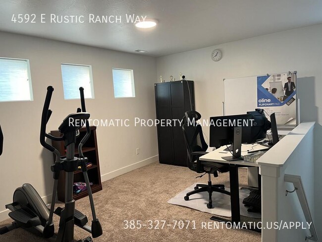 Building Photo - 4592 Rustic Ranch Way