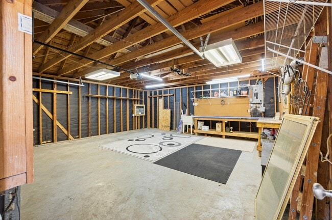 Building Photo - 12119 Auburn Hills Dr