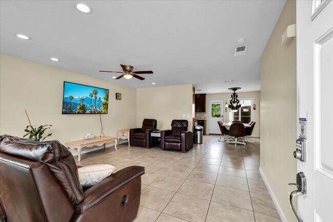 Building Photo - 68705 Tortuga Rd