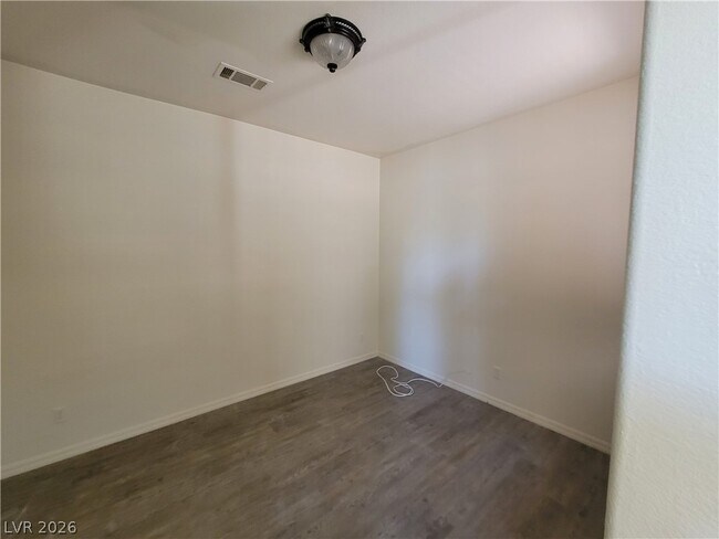 Building Photo - 7817 W Falcon Wing Ave