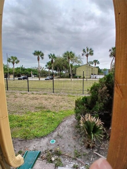 Building Photo - 7454 Wynnewood Square