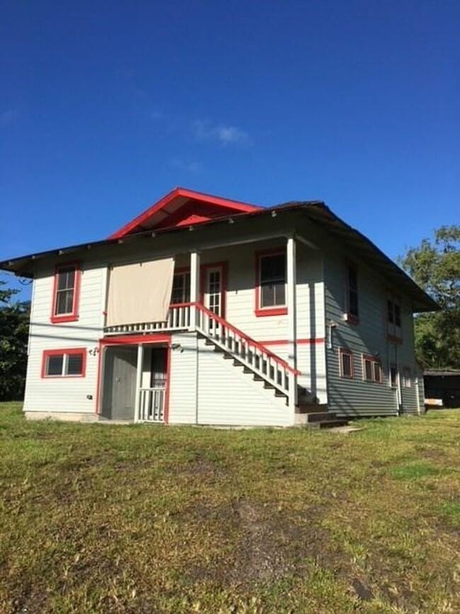 4 Bedroom 1 Bath Home in Kurtistown 17304304 Volcano Rd Kurtistown HI 96760 Apartment Finder