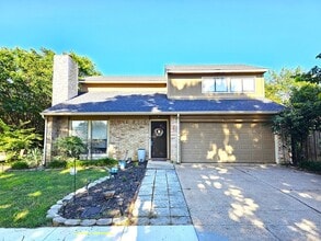 Building Photo - 3 Bed 2.5 Bath Hidden Gem in Flower Mound!