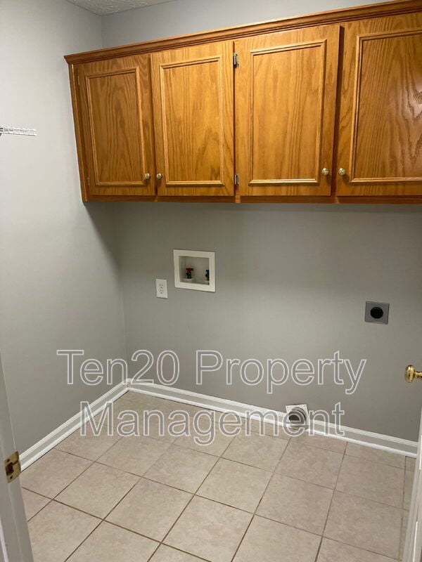 Building Photo - 59 Walnut Ct