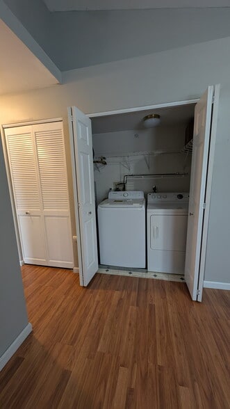 Building Photo - 1408 Summertree Springs Ave