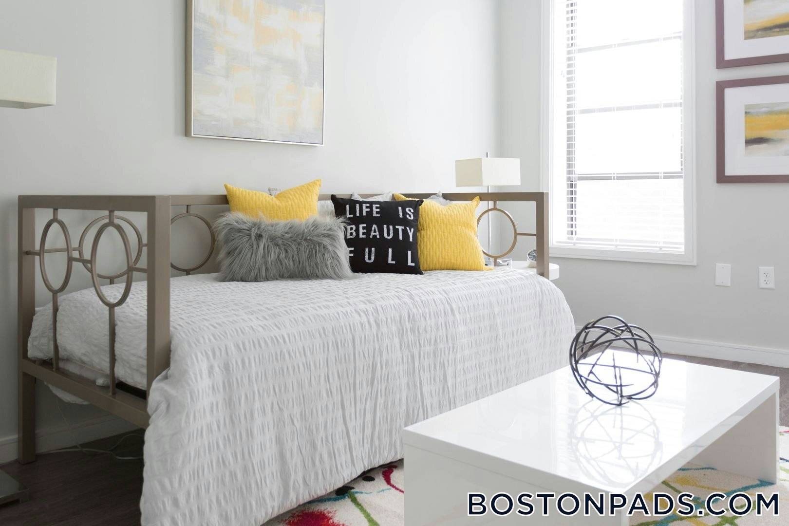 Building Photo - 82 Franklin St