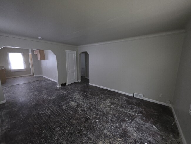 Building Photo - 9341 Auburn St