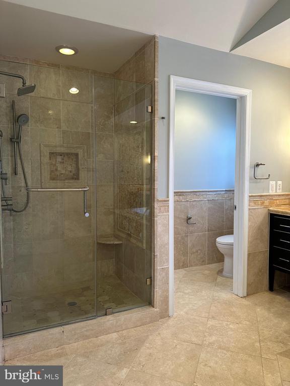 Building Photo - 3215 Spring Rain Ct