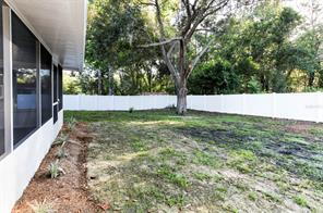Building Photo - Recently updated, custom 3/2/2 on fenced corner lot in Inverness, $1900/mo!