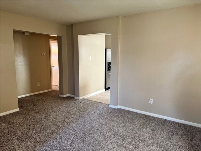 Building Photo - 5626 Tidewater Dr