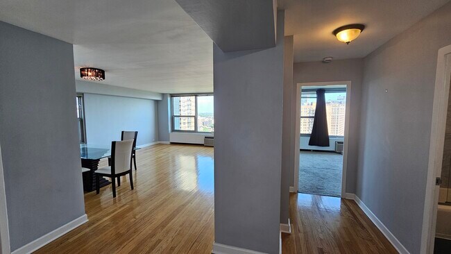 Building Photo - 3600 N Lake Shore Dr