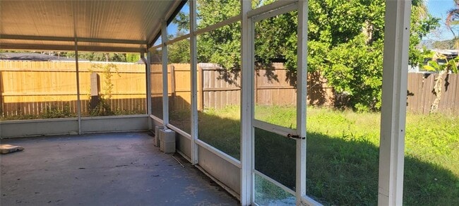 Building Photo - 4027 Huntington St NE