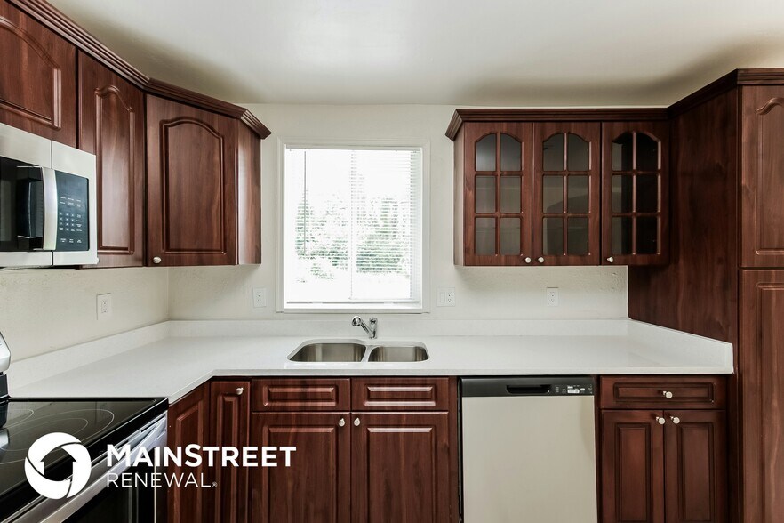 Building Photo - 4003 3rd St W