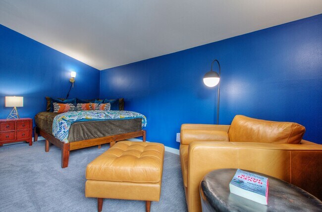 Building Photo - 4bd/2ba Edmonds Home