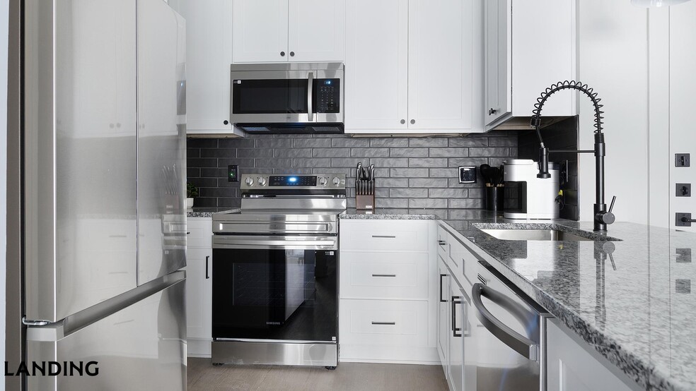 Building Photo - 49 Boulevard SE