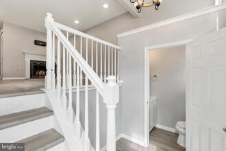 Building Photo - 645 Muhlenberg Dr