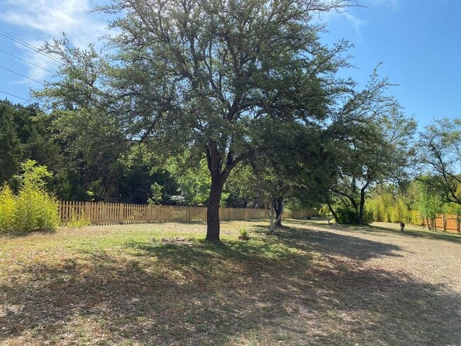 Building Photo - 8800 Rattlebush Cove
