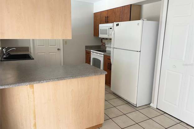 Building Photo - 2753 Foxdale Dr