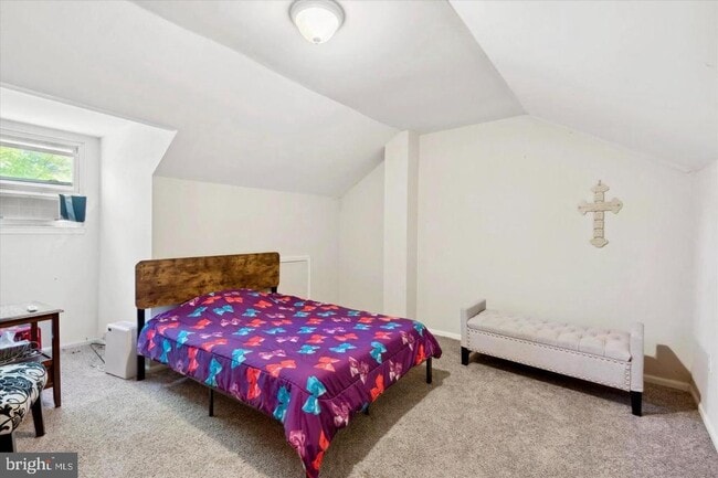 Building Photo - 283 Cardigan Terrace