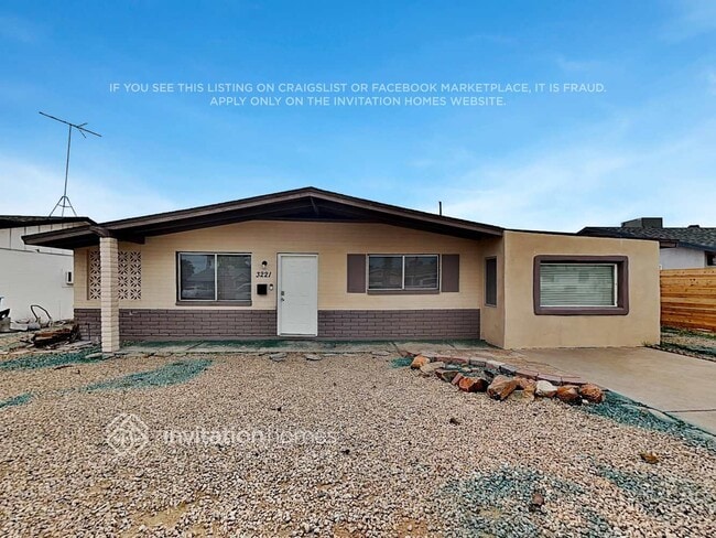 Building Photo - 3221 E Captain Dreyfus Ave