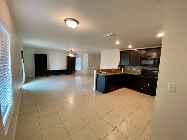 Building Photo - 8659 Silverbell Loop
