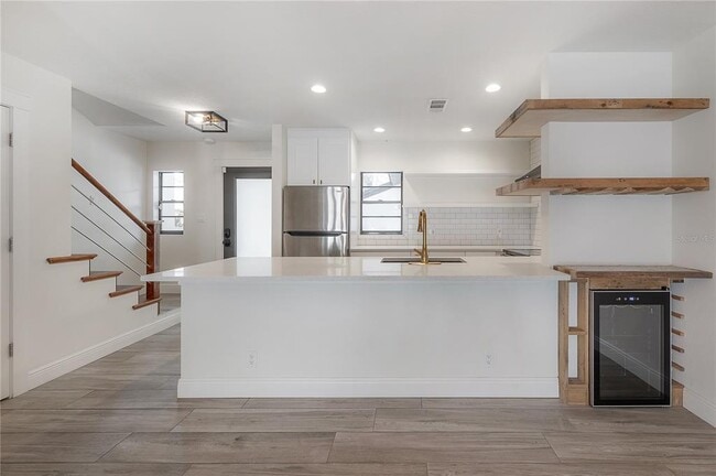 Building Photo - 4735 W Vasconia St