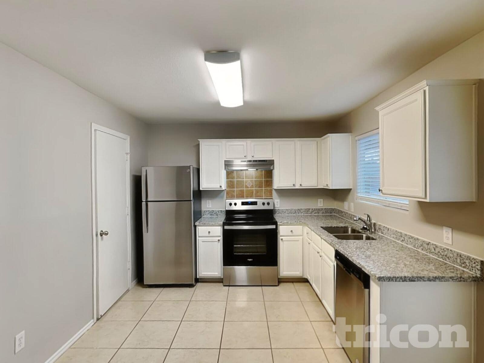 Building Photo - 2311 Shady Birch Dr