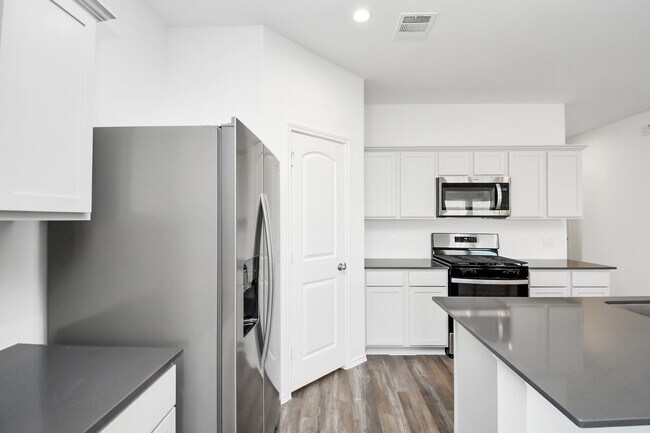 Building Photo - 40427 Basalt Elm Rd
