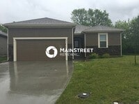 Building Photo - 4 Bedroom Pet-Friendly Home in Grain Valle...
