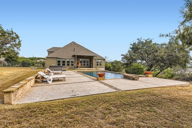 Building Photo - 21808 Esmeralda Dr