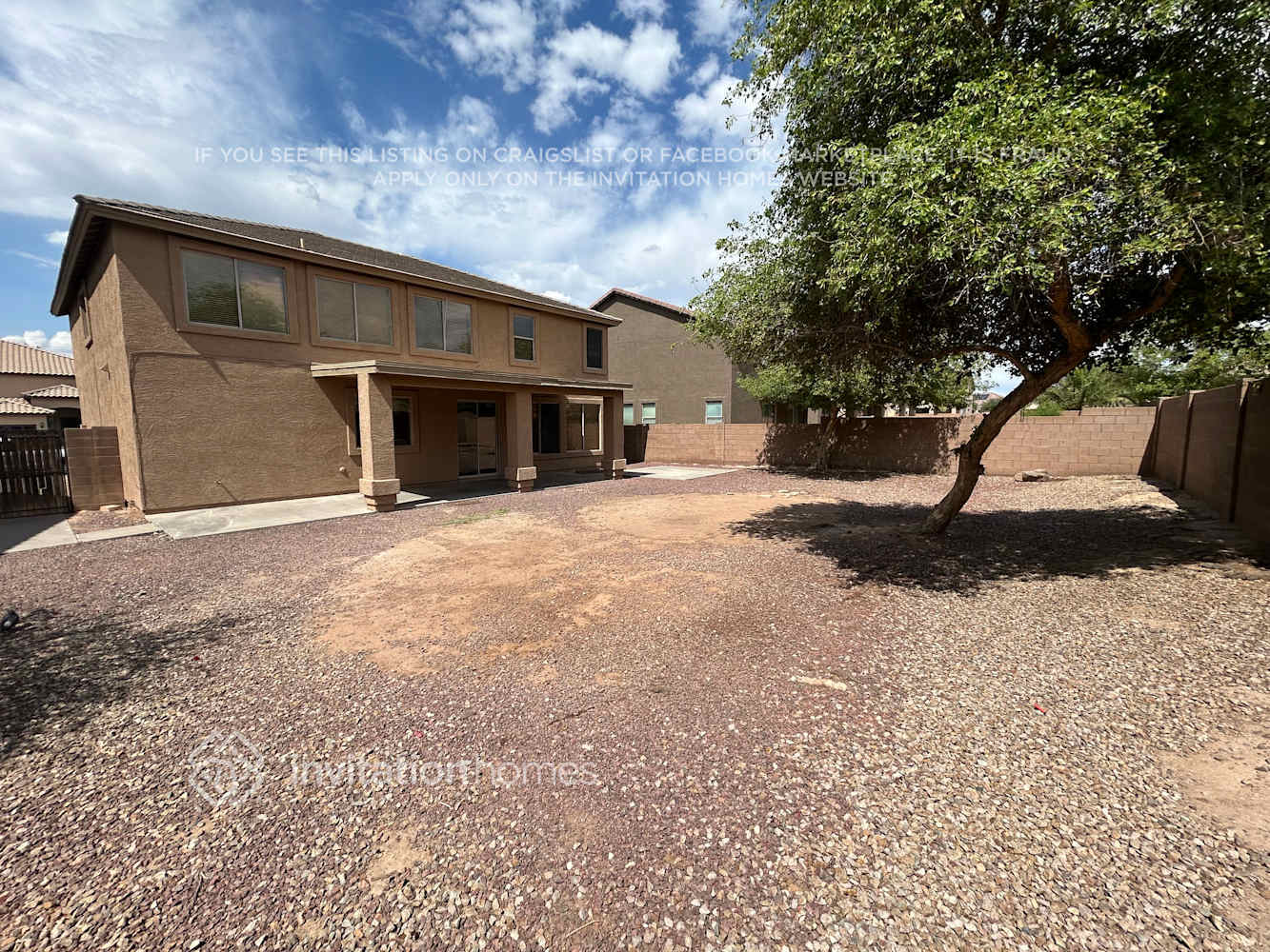 Building Photo - 3115 W Pleasant Ln