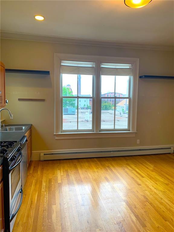 Building Photo - 52 Parkis Ave