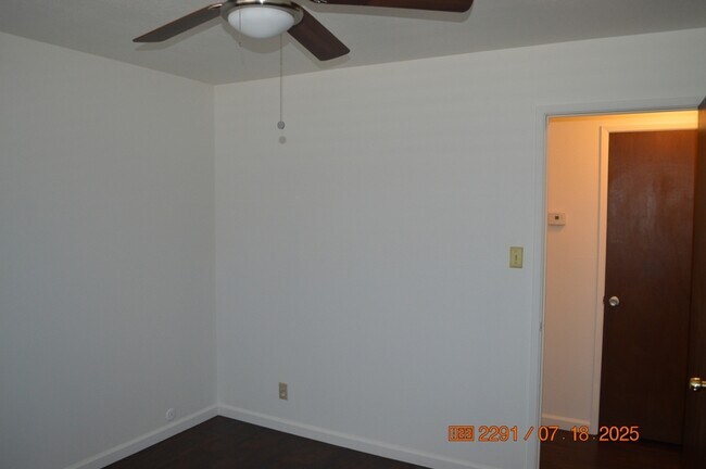 Building Photo - 4504 E Monte Vista Ave