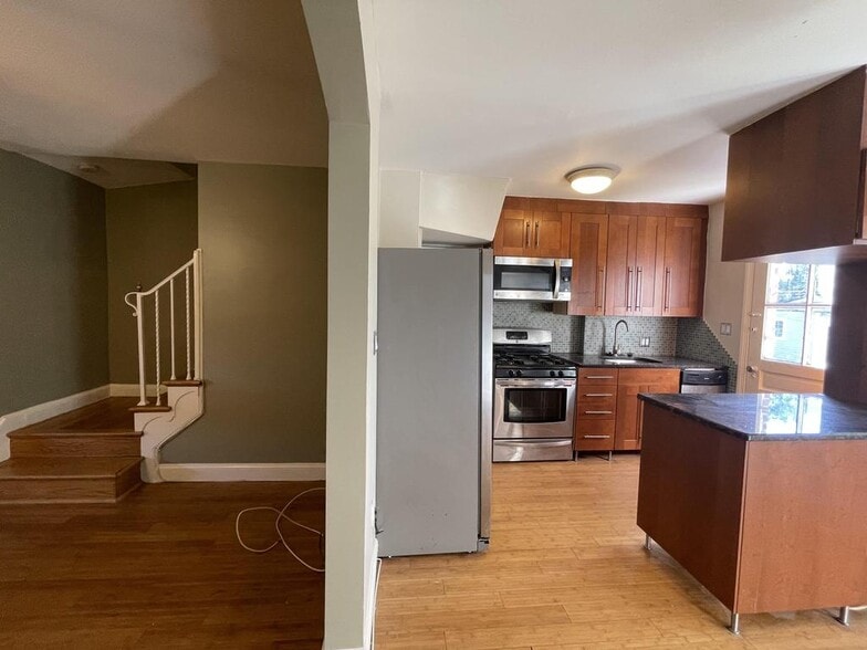 Building Photo - 149 Wesmond Dr