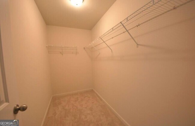 Building Photo - 1597 Iris Walk