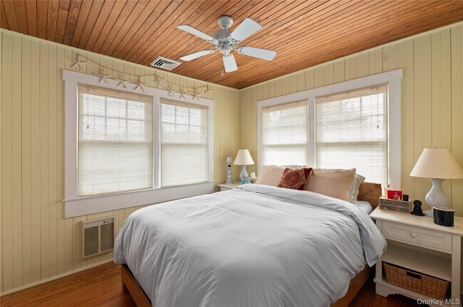 Building Photo - 696 Ocean Breeze Walk