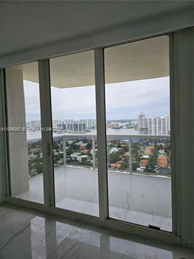 Building Photo - 19111 Collins Ave