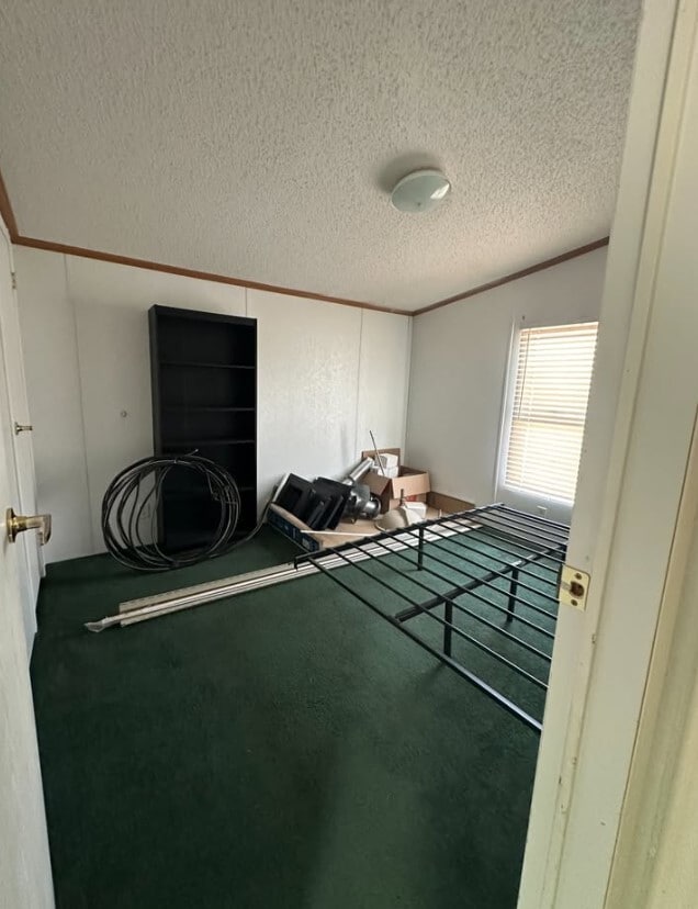 Building Photo - 5902 Ayers St