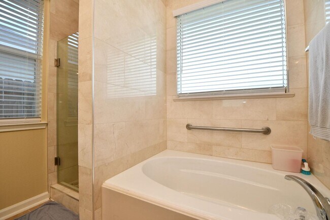 Building Photo - 7110 Anaquitas Creek Ct