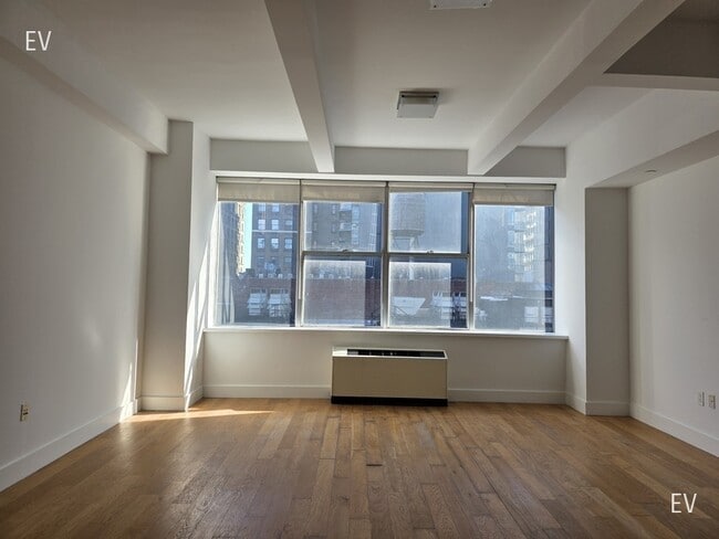 Building Photo - 50 Murray-ev704