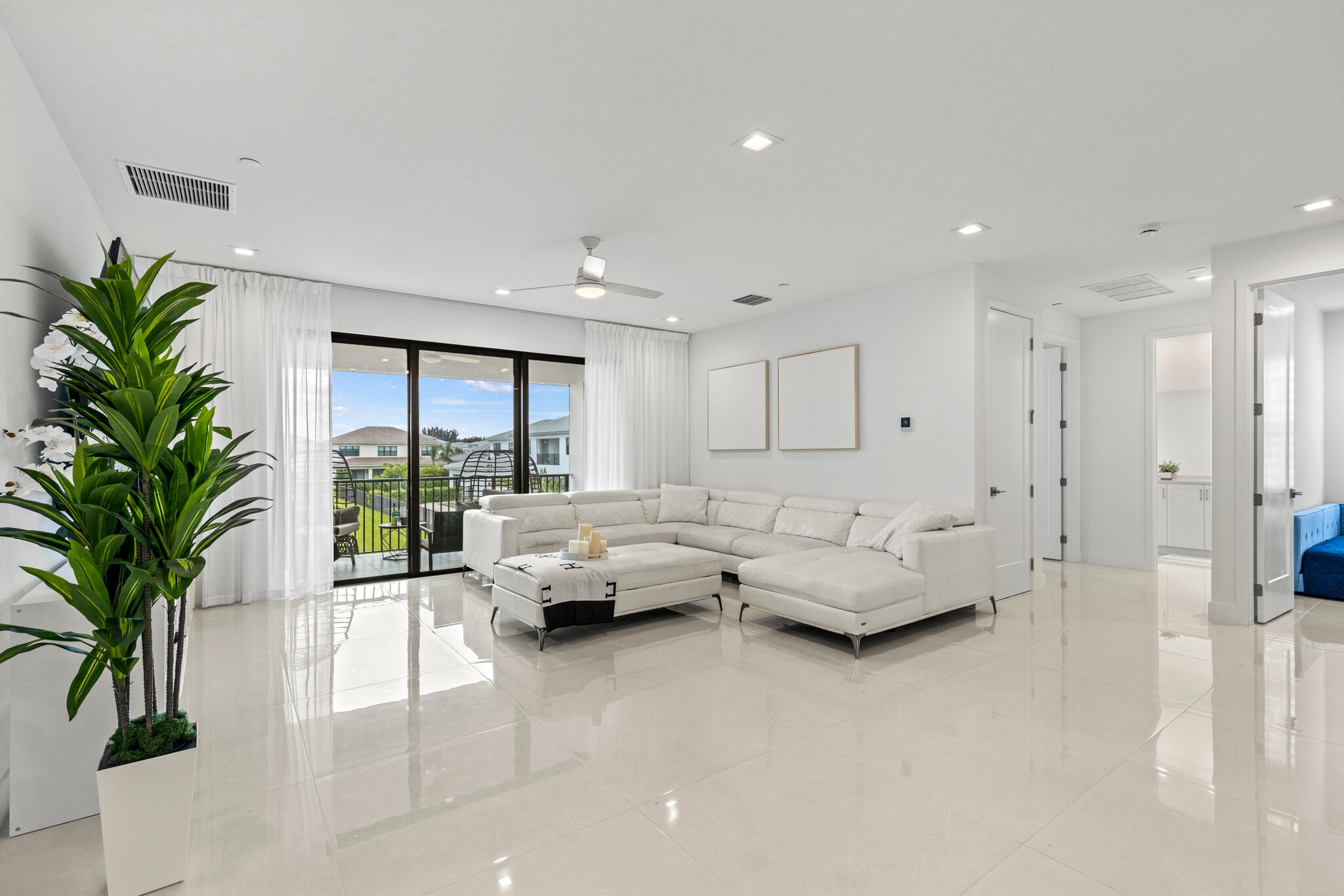 Building Photo - 12884 Wingspan Ct