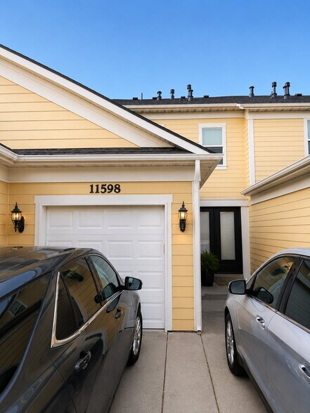 Building Photo - 11598 S Grandville Ave