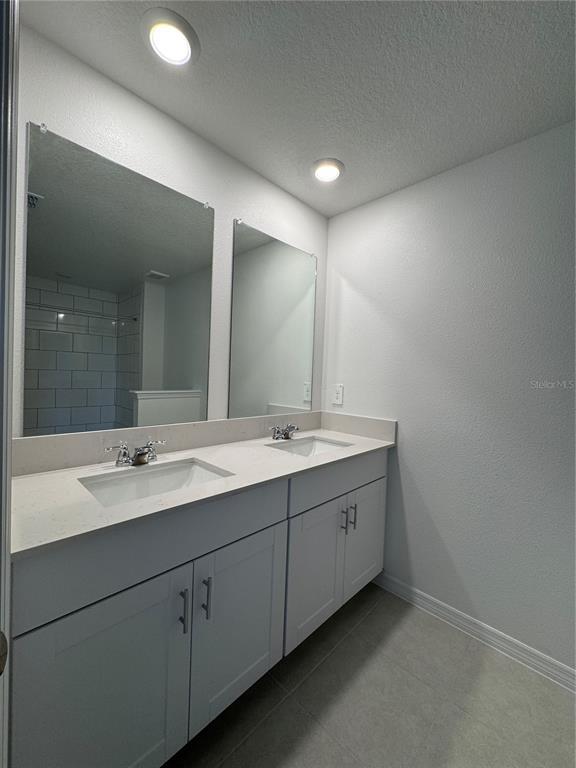 Building Photo - 10911 65th Ter E