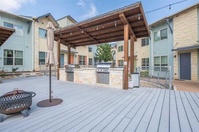 Building Photo - 7805 Cooper Ln