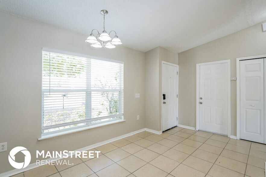 Building Photo - 3640 Queens Cove Blvd