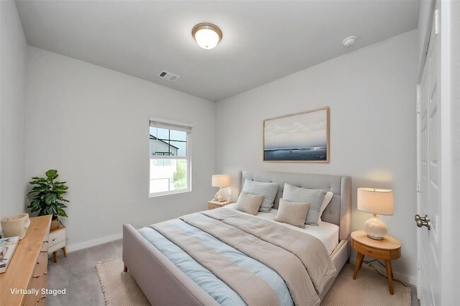 Building Photo - 3830 Glossy Lk Dr